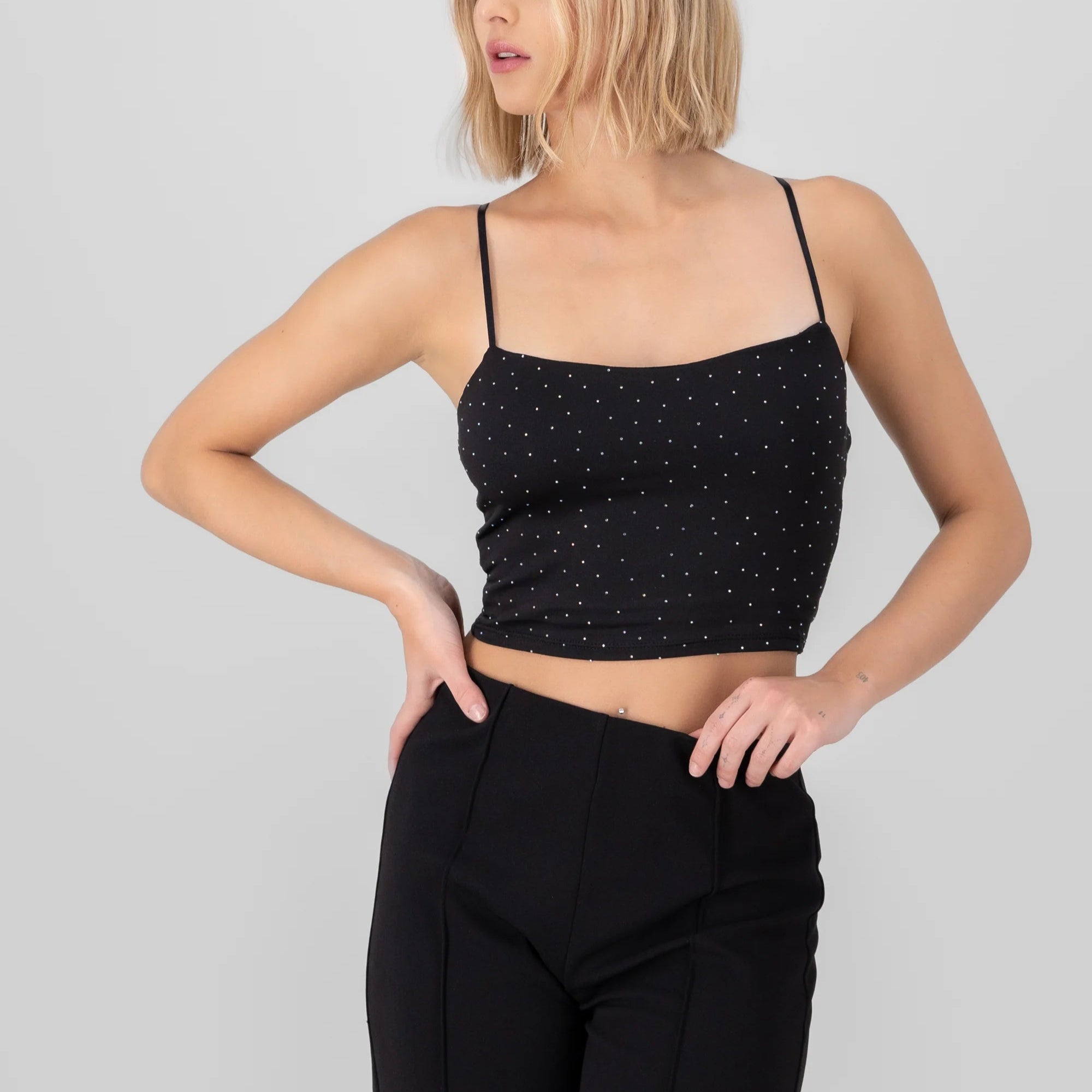 TOP CROP CON COPPE MINI BORCHIETTE