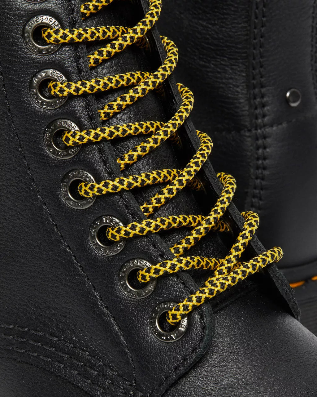 ANFIBIO DR MARTENS MAX PISA BLACK