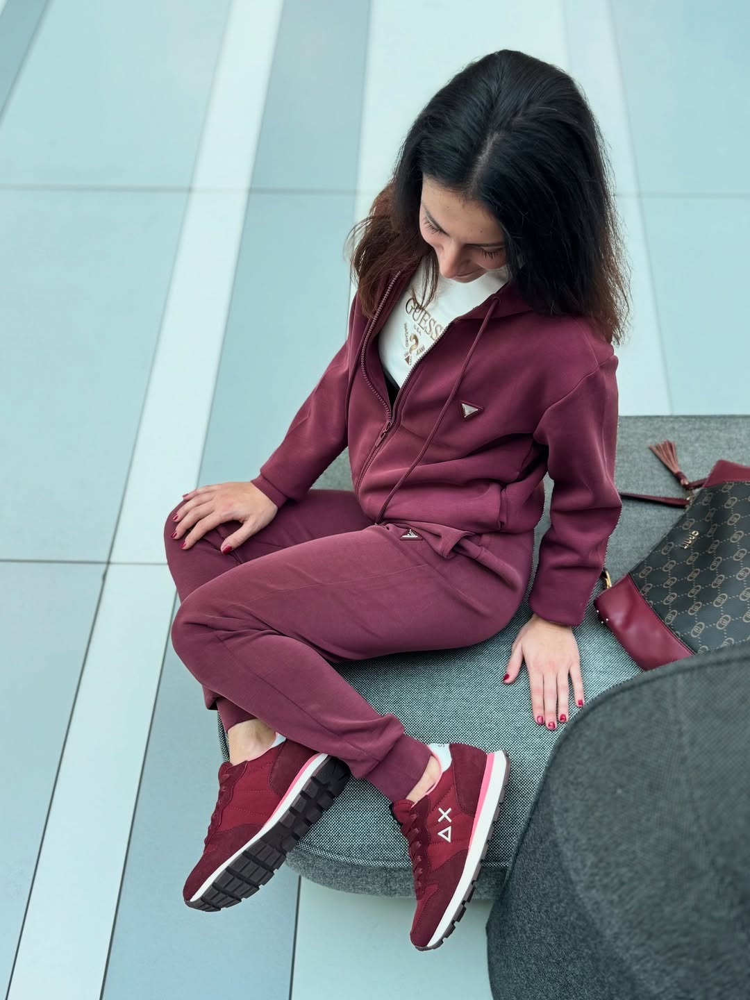 PANTALONE GUESS OLYMPE LONG CON POLSINO SUL FONDO