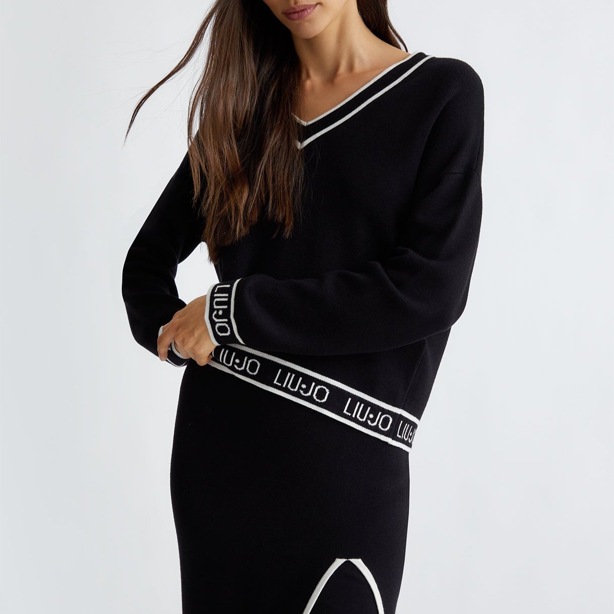 MAGLIA LIUJO IN MAGLIA SCOLLO V CHAN