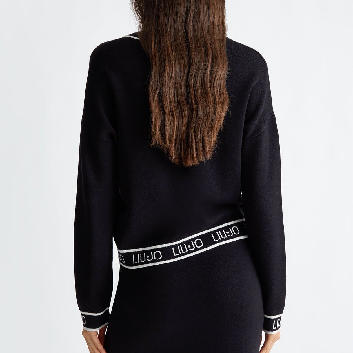 MAGLIA LIUJO IN MAGLIA SCOLLO V CHAN