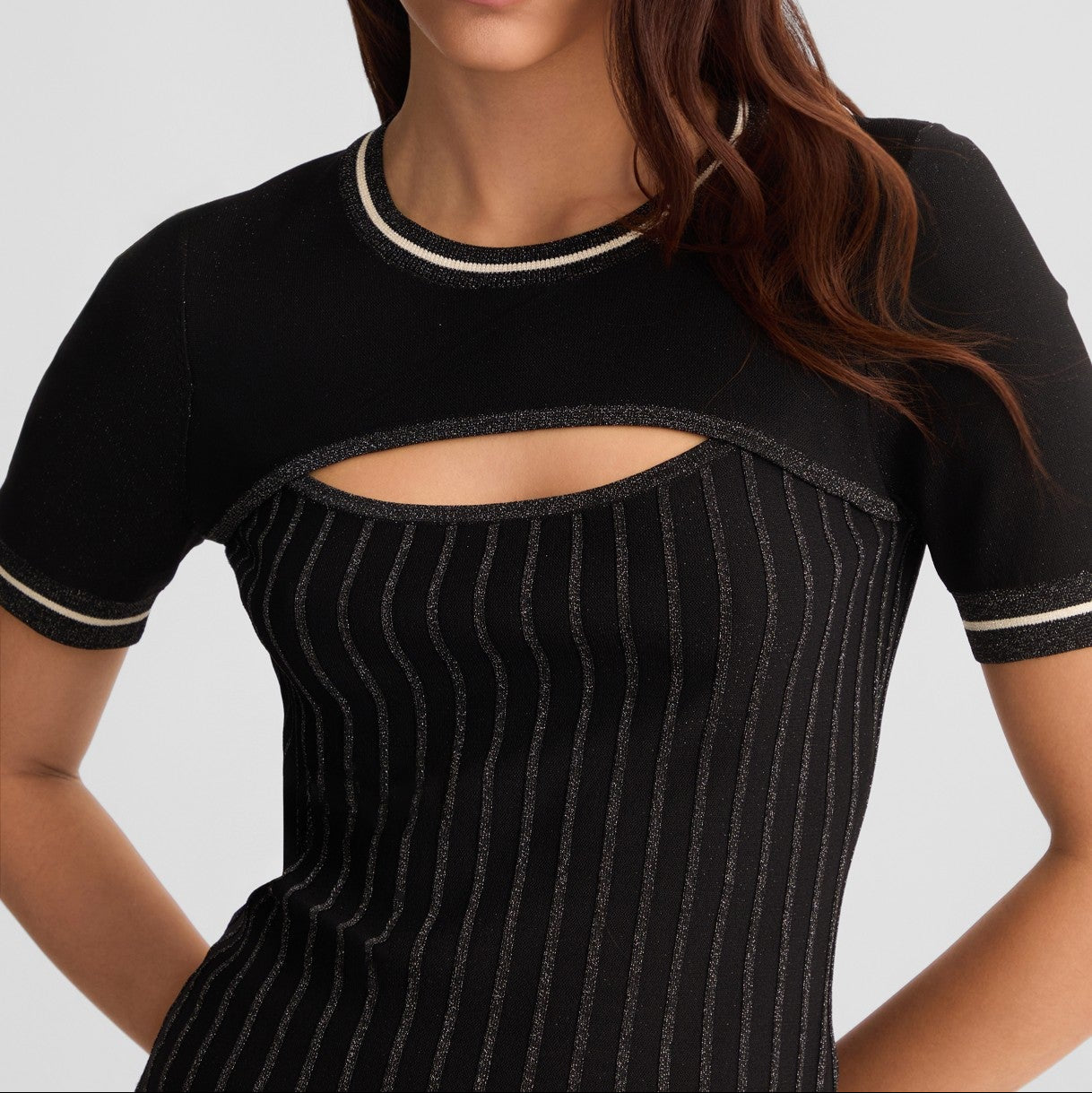 MAGLIA LIUJO SCOLLO FORATO MC LUREX