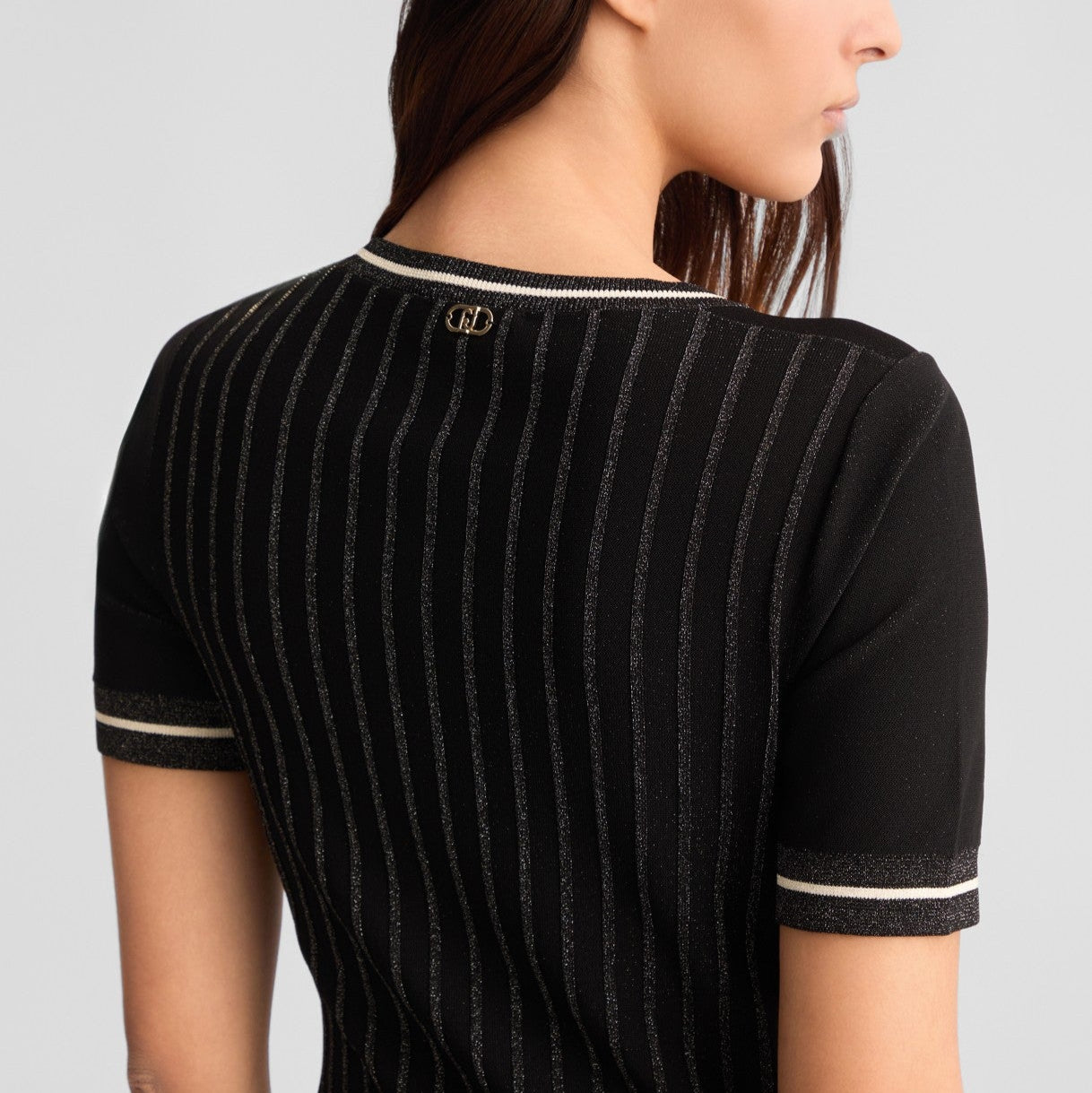 MAGLIA LIUJO SCOLLO FORATO MC LUREX