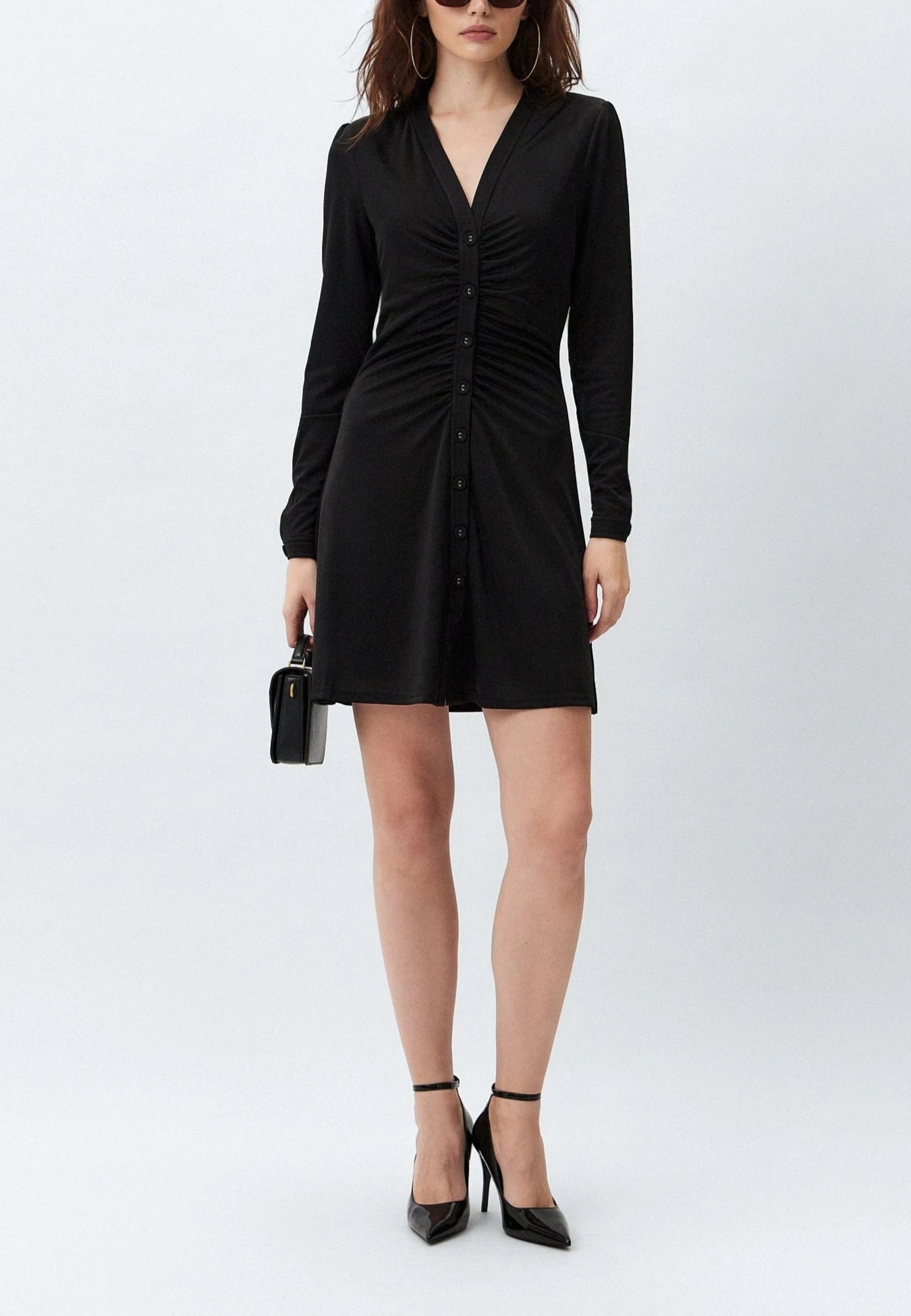 ABITO GUESS SCOLLO V CRYSTAL 30P BOTTONI FONDO RUOTA