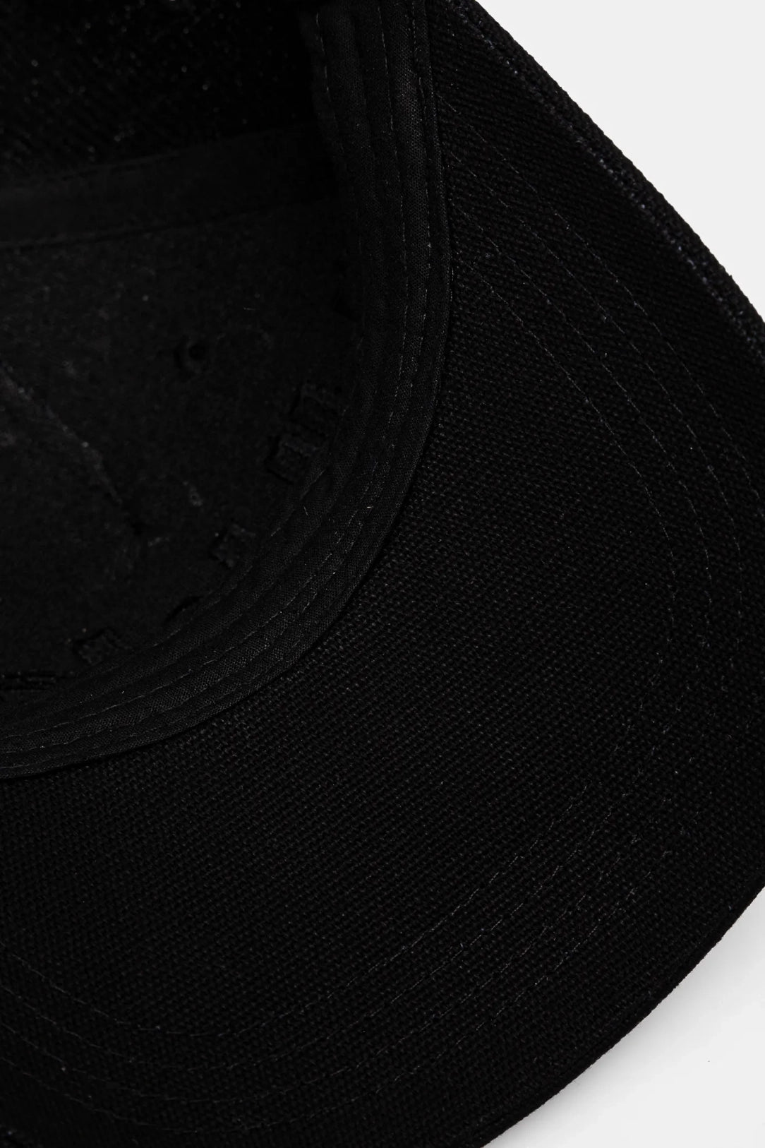 CAPPELLO LIUJO VISIERA JAQUARD PLAIN
