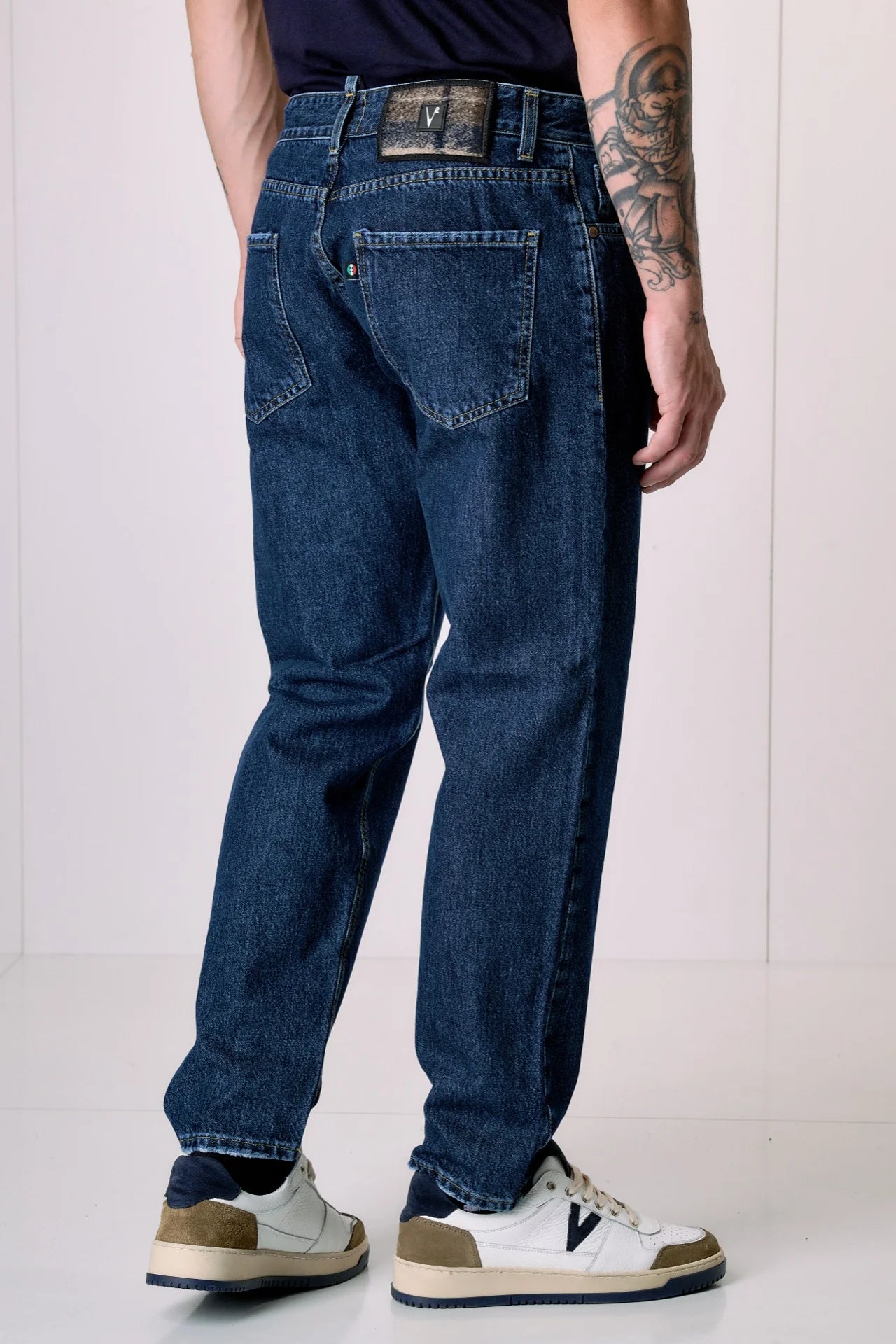JEANS V2 BRAND LOOSE FIT
