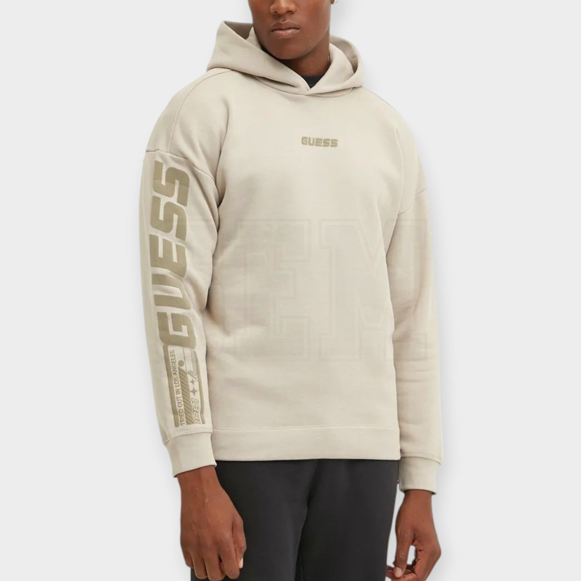 FELPA GUESS OVER CON CAPPUCCIO