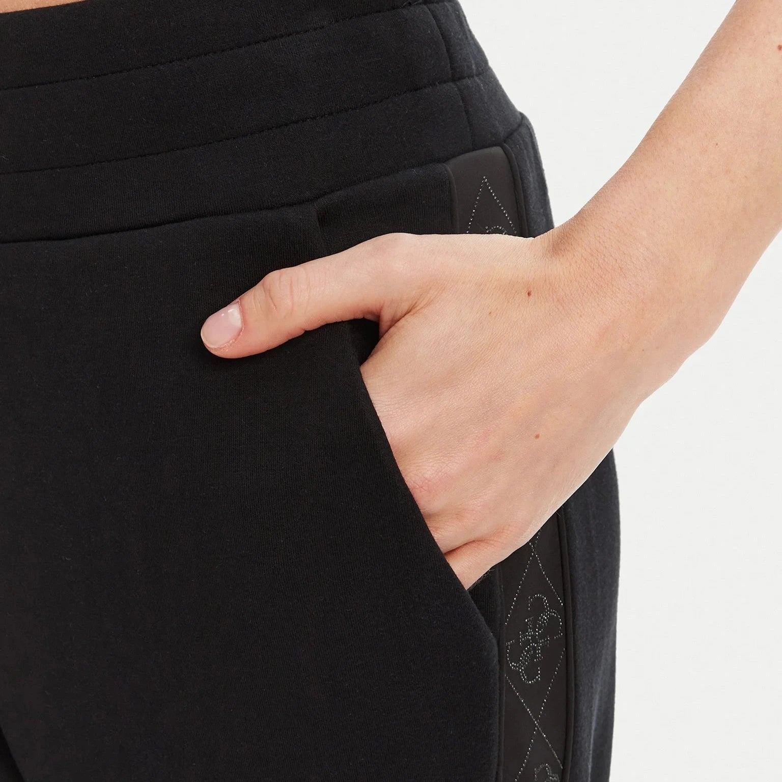 JOGGER GUESS NEW VICTORINE PANTALONE SCUBA