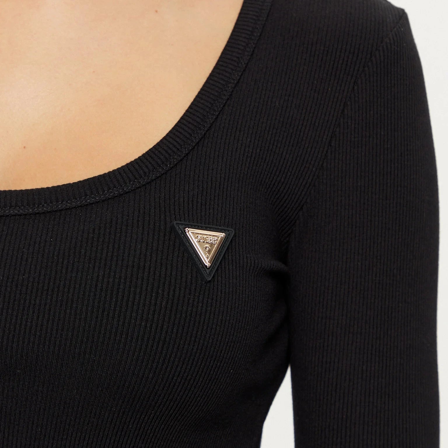 TASHIRT GUESS COLETTE MANICA LUNGA LOGO PLACCA SLIM FIT