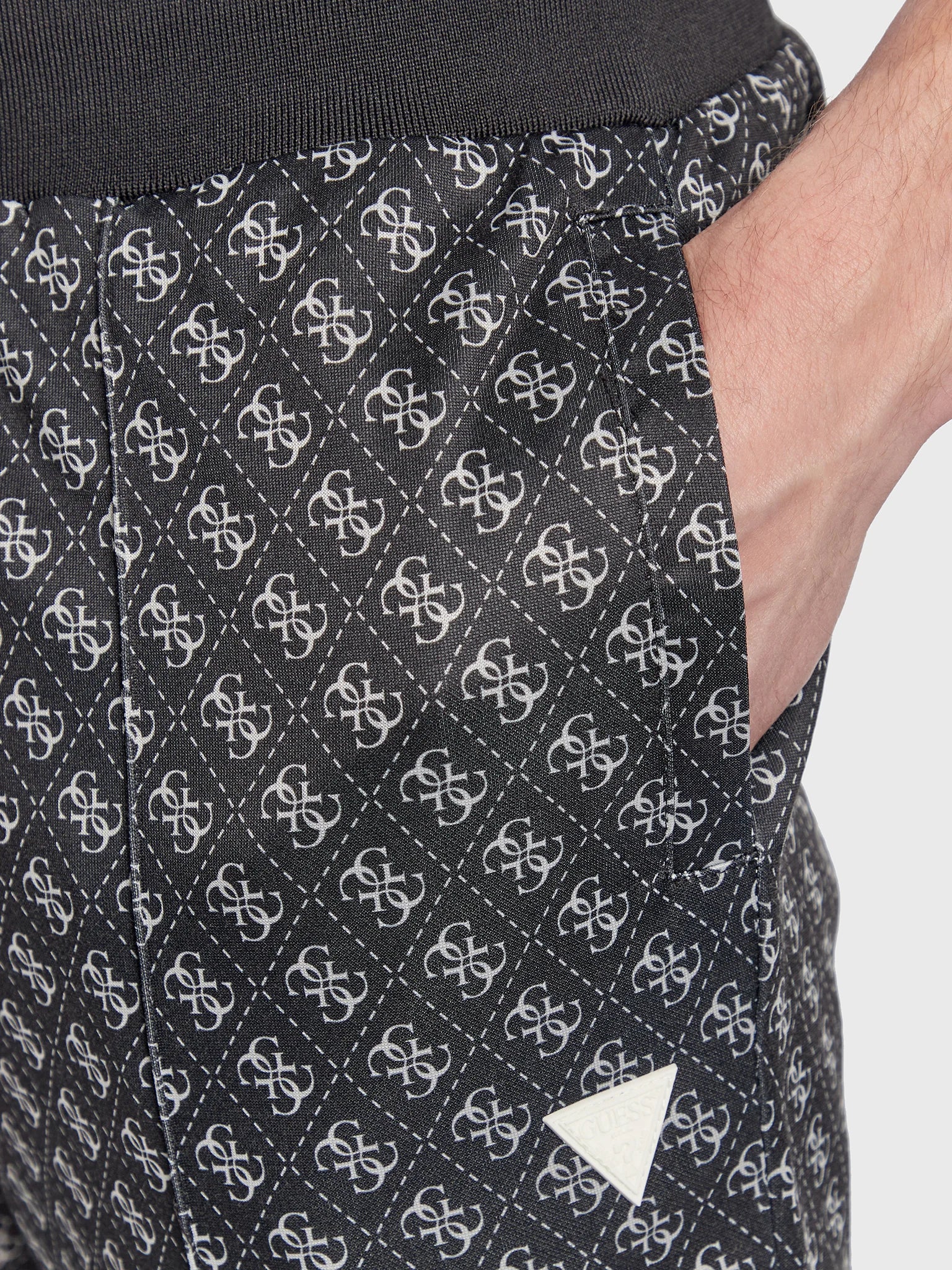 PANTALONE GUESS KORBIN IN FELPA