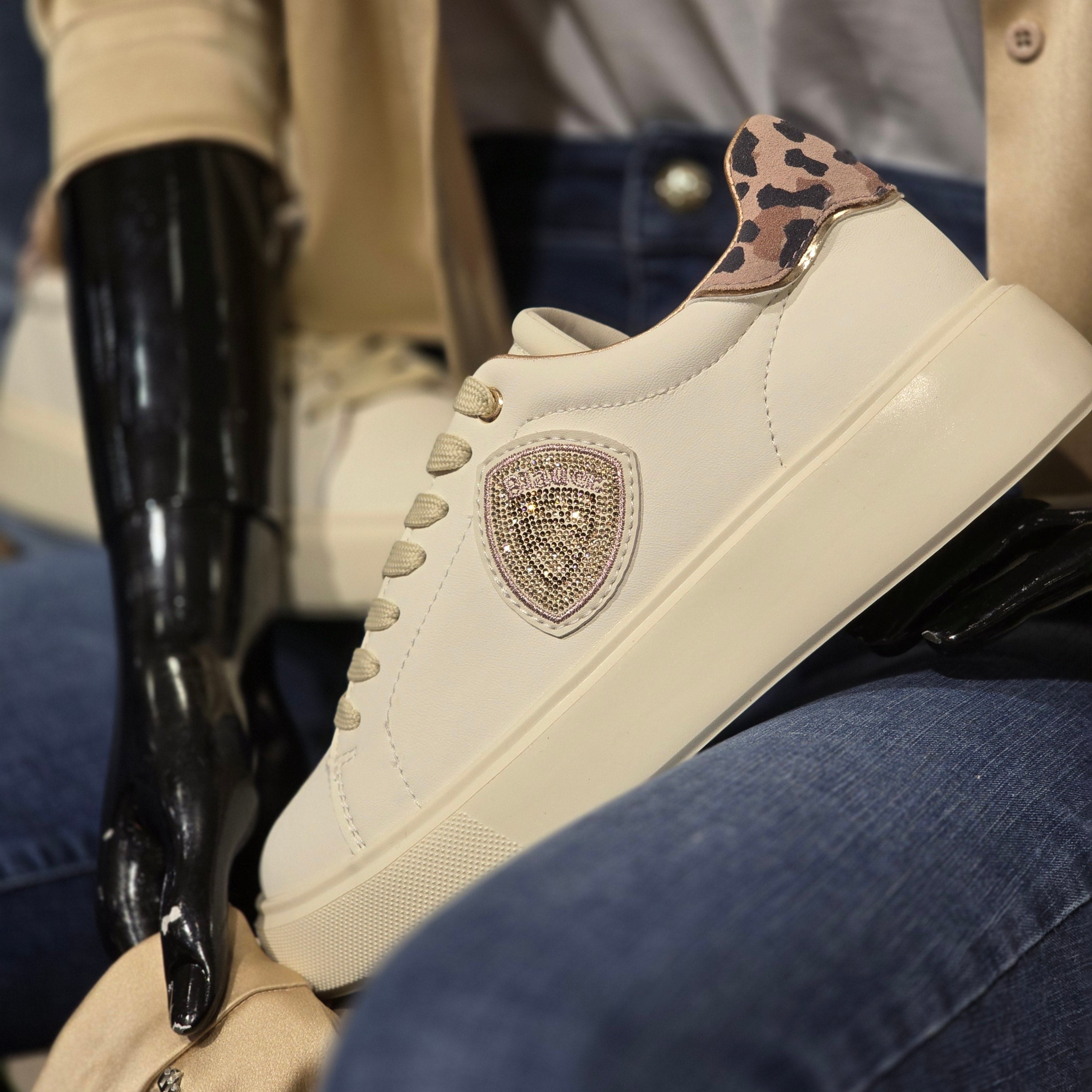 SCARPE BLAUER VENUS CREMA LEO