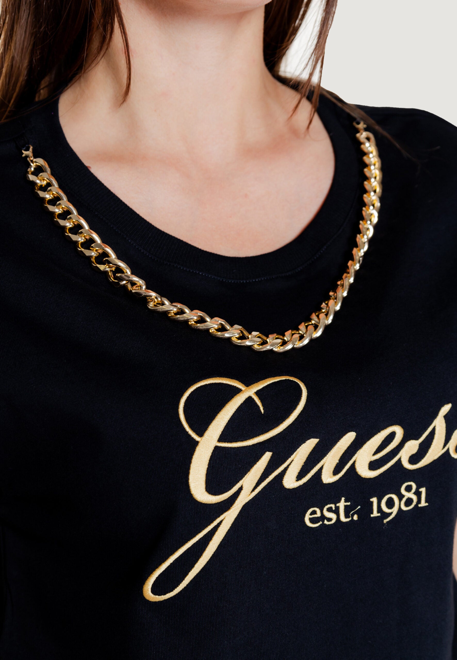 TSHIRT GUESS CRYSTAL MC CATENINA GOLD LOGO