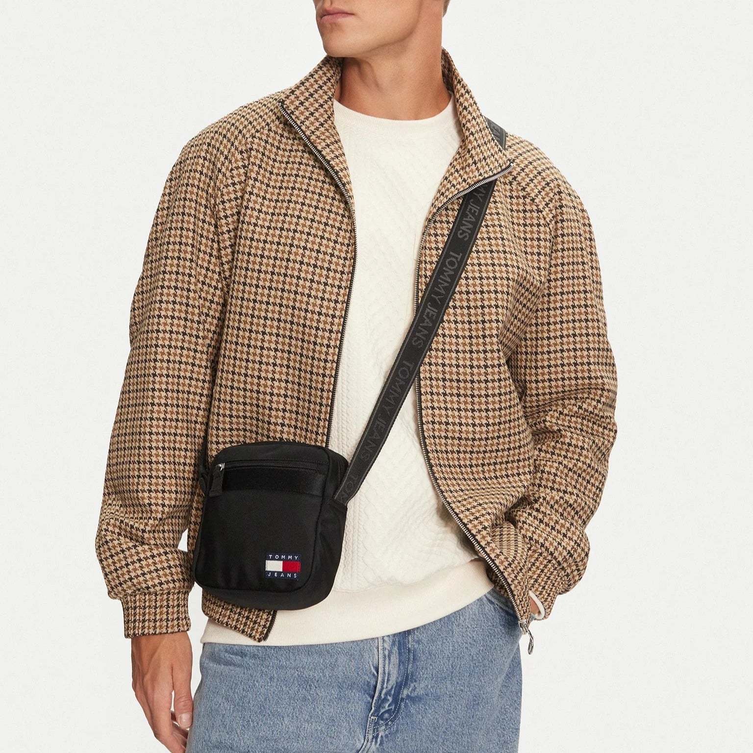 TRACOLLA TOMMY HILFIGER ESSENTIAL DAILY REPORTER