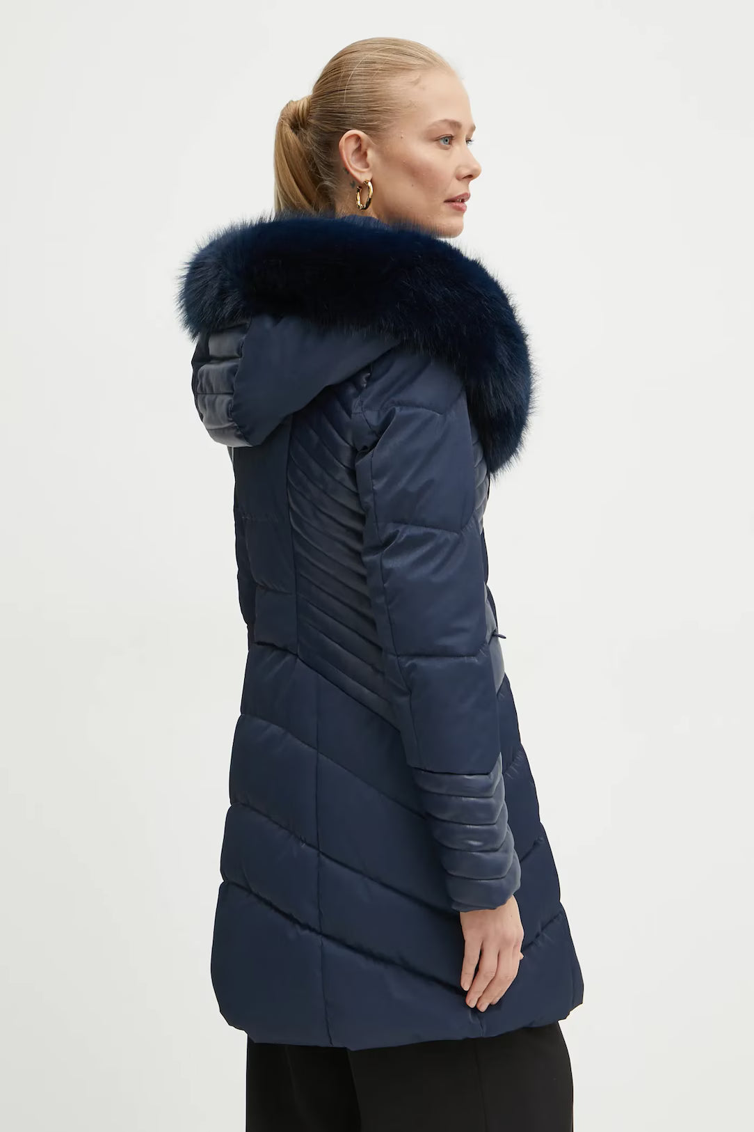 PIUMINO GUESS NEW OXANA