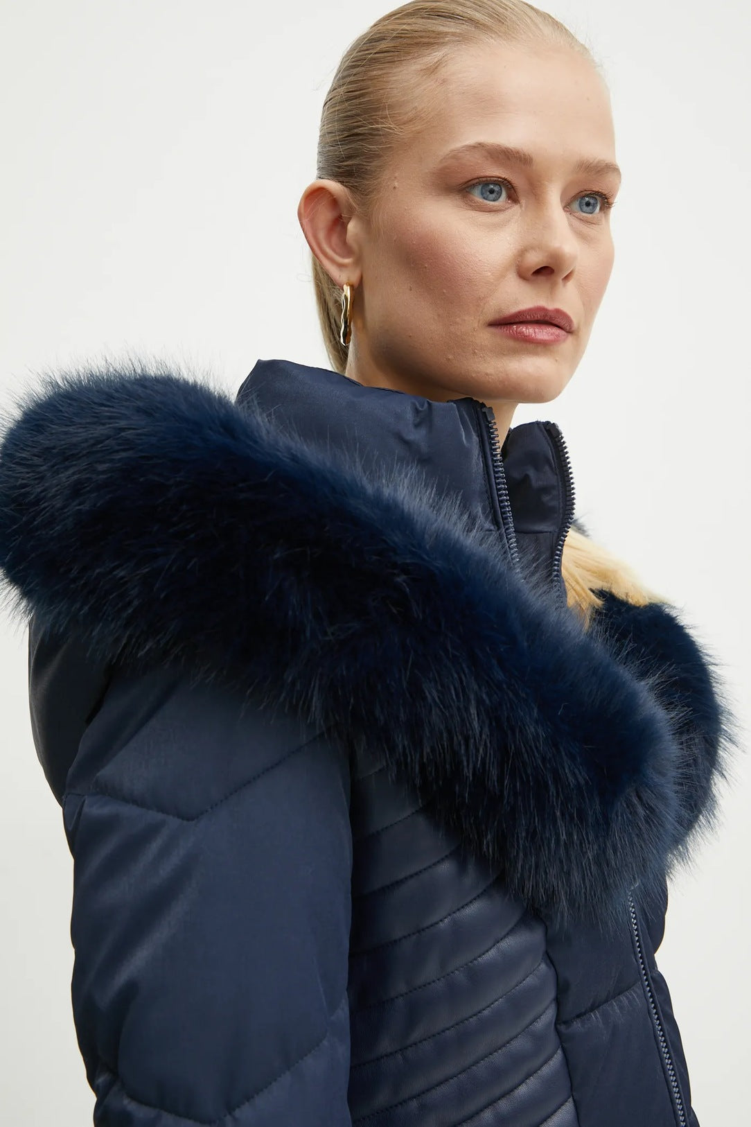 PIUMINO GUESS NEW OXANA