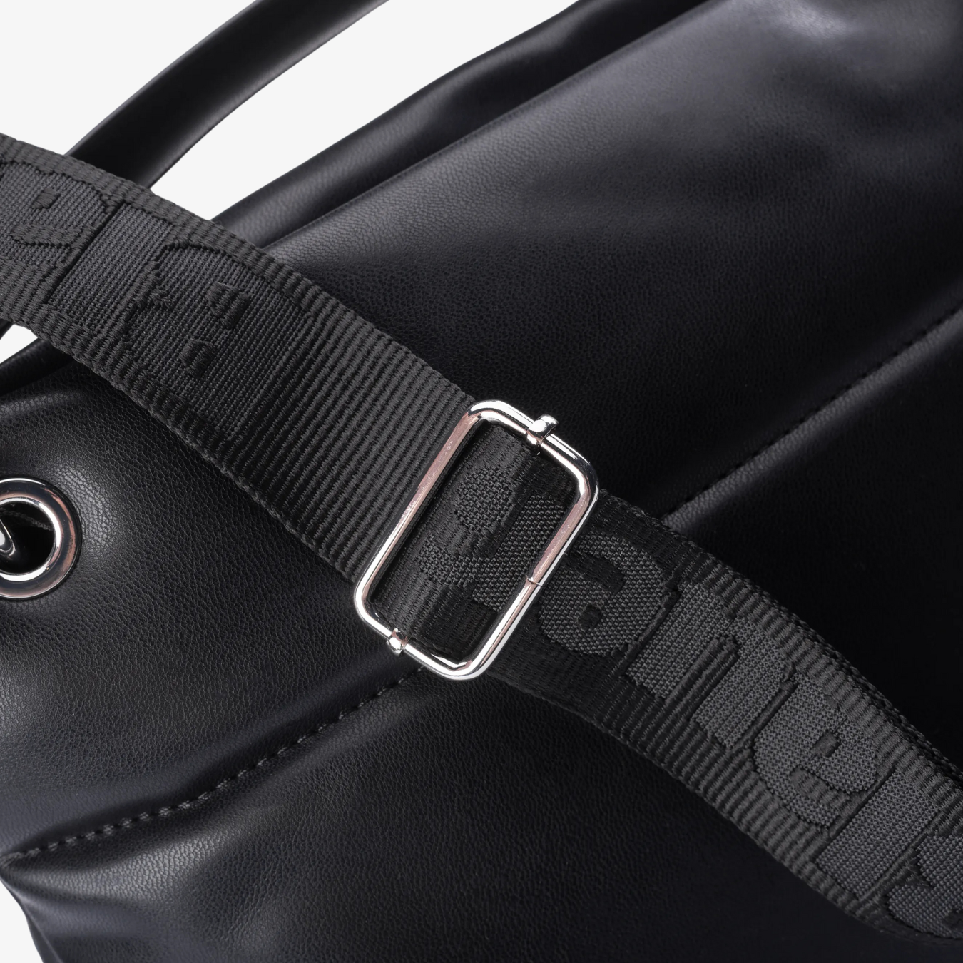 BORSA BLAUER PELLE VEGAN ENVELOPE CON TRACOLLA 30.5X45X9