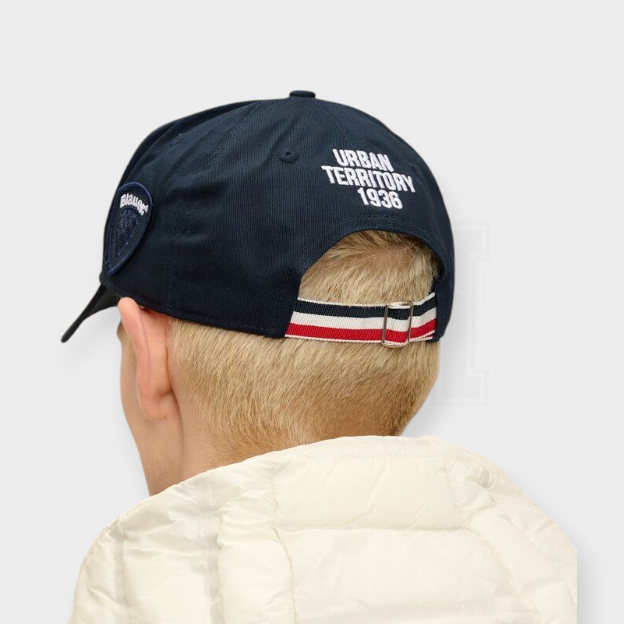 CAPPELLO BLAUER VOGEL CON VISIERA