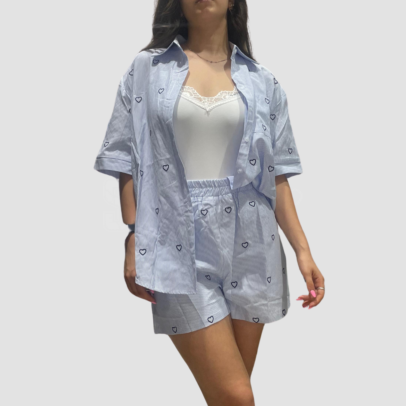 COORDINATO CAMICIA OVER GESSATO CON CUORICINI E SHORTS