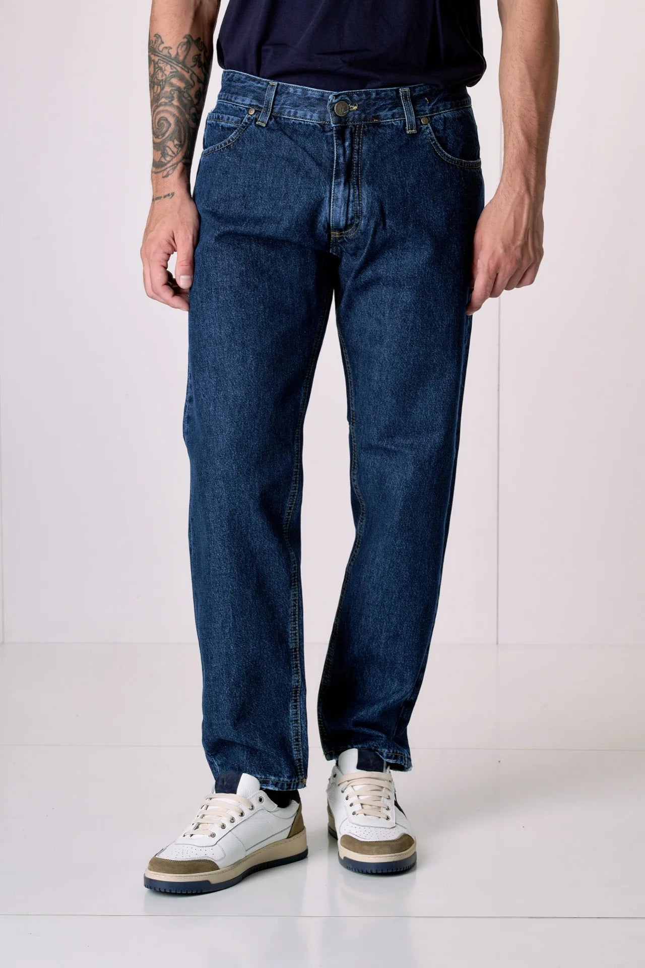 JEANS V2 BRAND LOOSE FIT