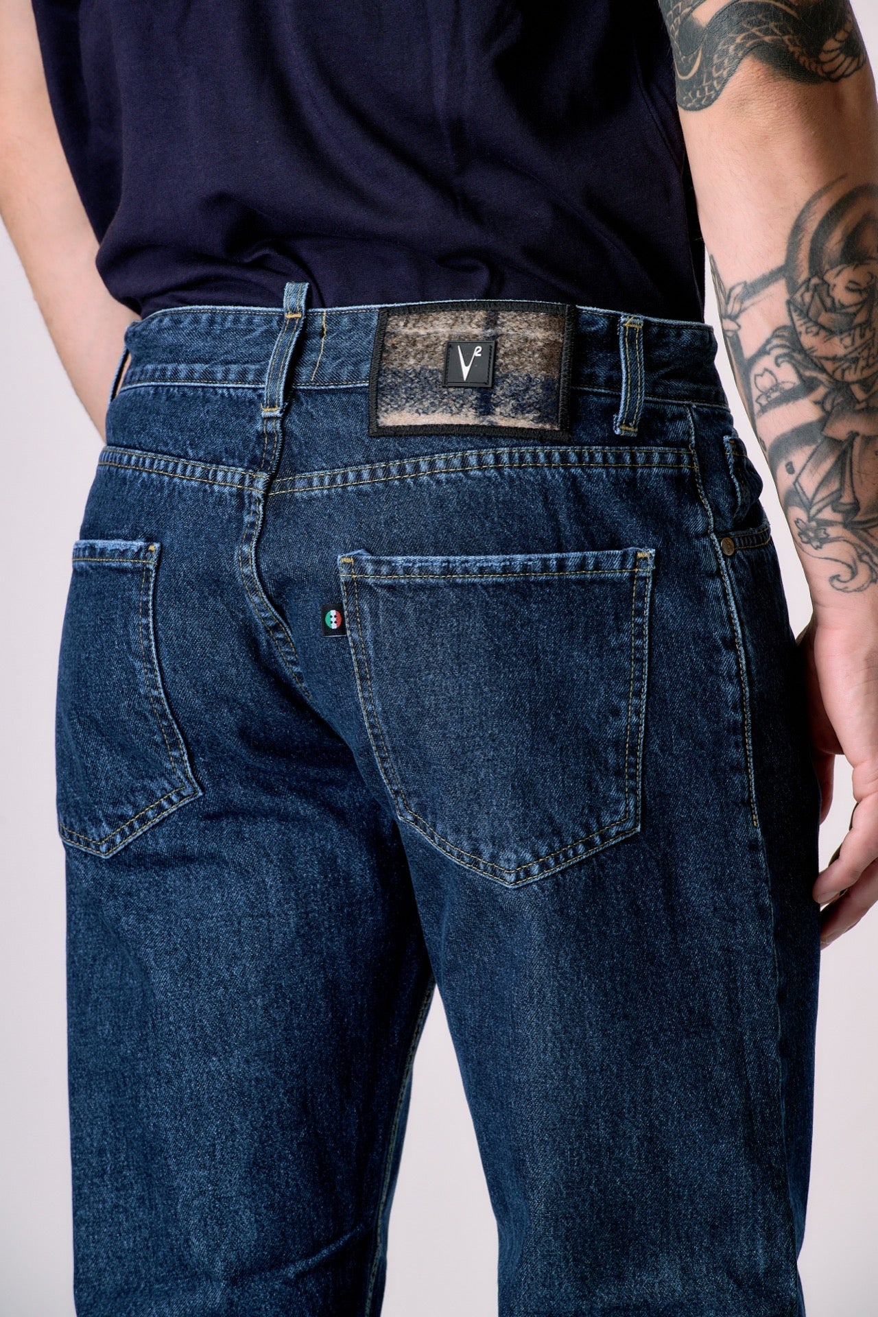 JEANS V2 BRAND LOOSE FIT