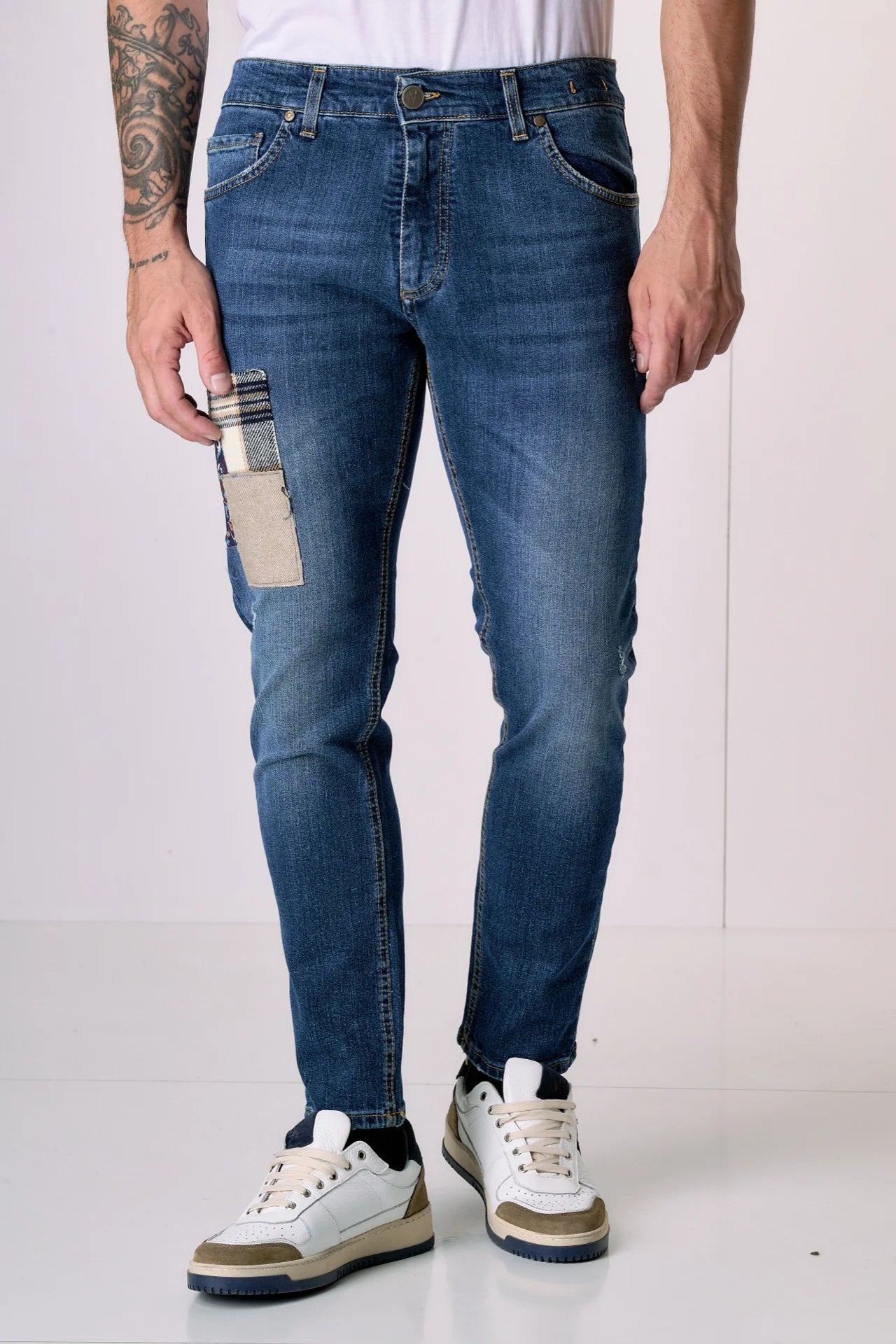 JEANS V2 BRAND BLU TOKYO