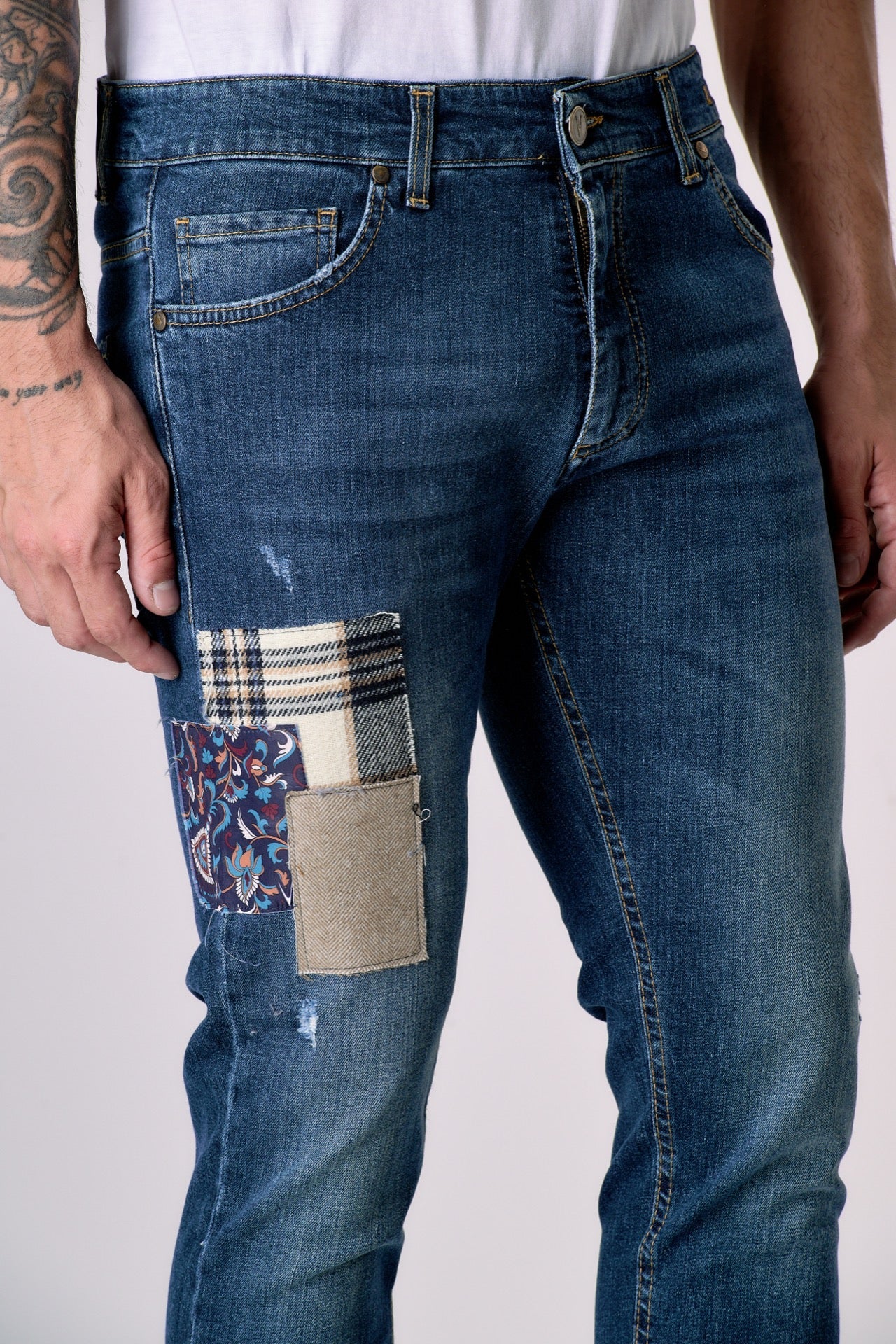 JEANS V2 BRAND BLU TOKYO