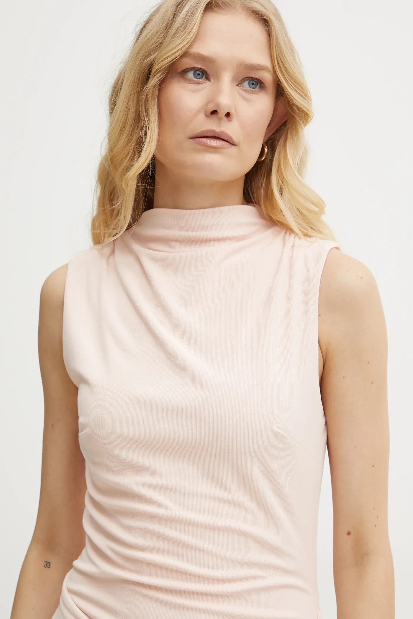 ABITO GUESS ZAMA BUTTON DETAIL